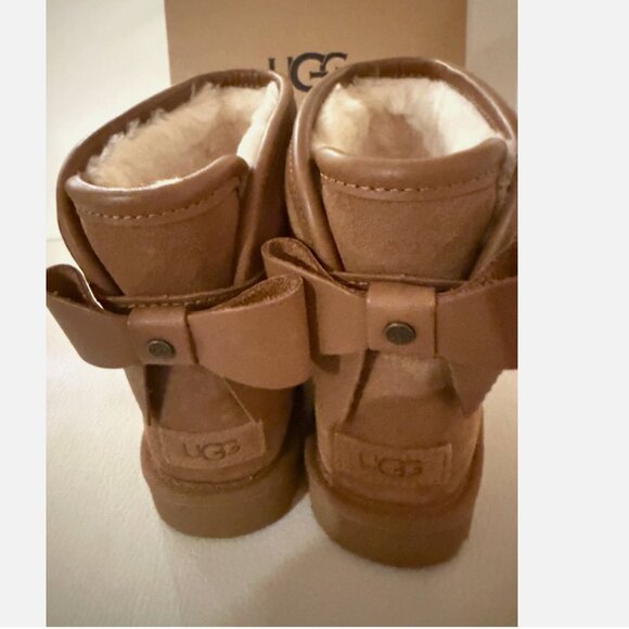 NIB UGGS AUSTRALIA UGG ULTRA MINI BAILEY LEATHER BOOTS SIZE 9 CHESTNUT - Picture 7 of 8